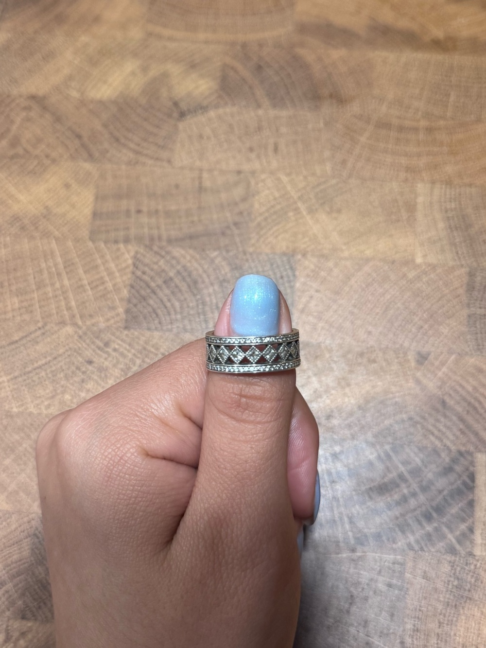 Pandora Silver Band Ring with Accents - Picture 3 of 4